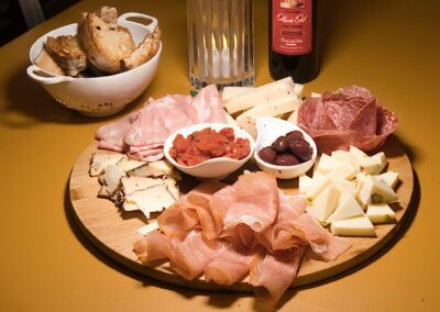 Bruschetta-Francesca_TagliereMisto_SalumiFormaggi